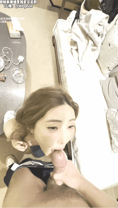 颜射露脸嫩妹》约啪极品反差台球助教，妹子给她冲了1000块的业绩高兴的不得了，每次都是去点她，对我非常有好感，这次趁着下班约出来了，和妹…